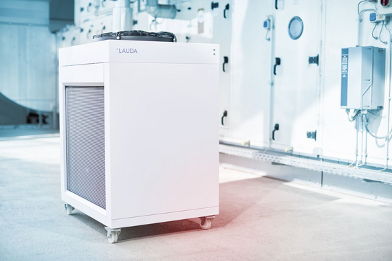 Circulation chiller ultracool by LAUDA